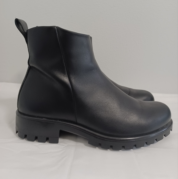 Ecco Shoes Ecco Hydro Max Ankle Boots Black Leather Side Zipper